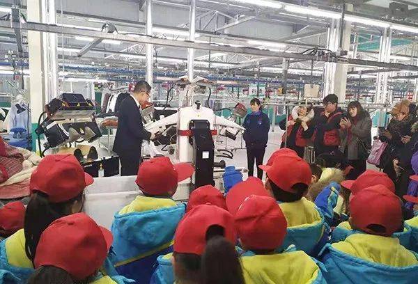 科技賦能，潔凈未來 校園小記者探秘三毛洗衣中央工廠